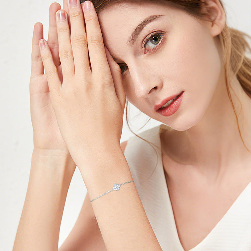 Moissanite Clover Elegance Bracelet